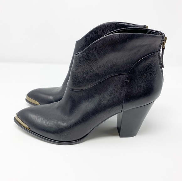b. makowsky Shoes - B. Makowsky • Quinn Western Style Booties